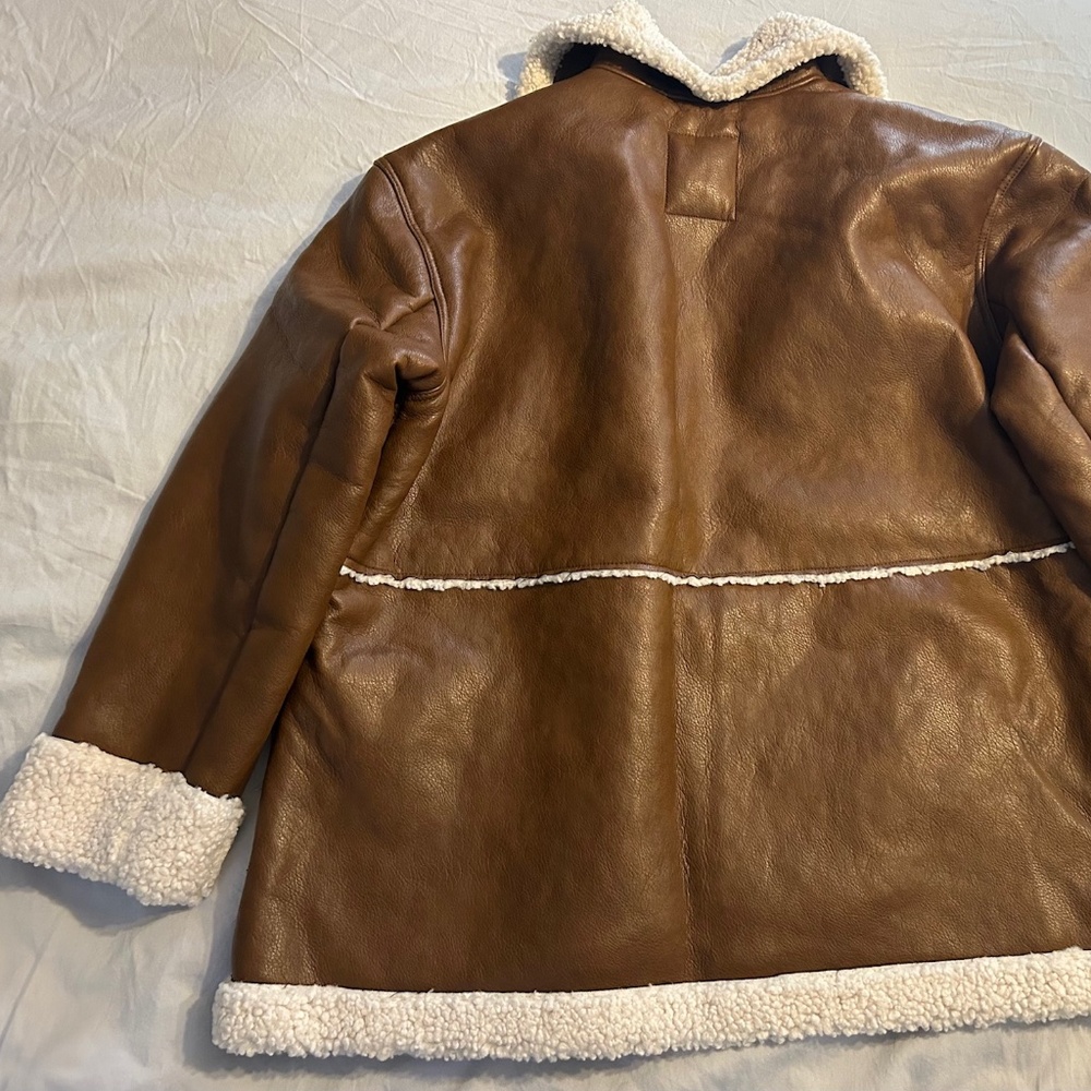 Abercrombie & Fitch Shearling and Vegan Leather Brown Coat NWT - Picture 4 of 4